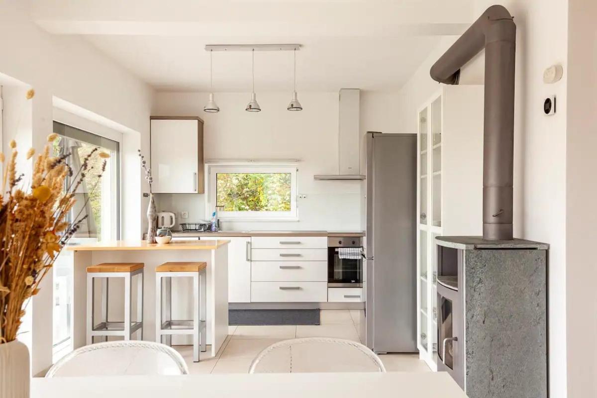 Holiday home Hillhouse *