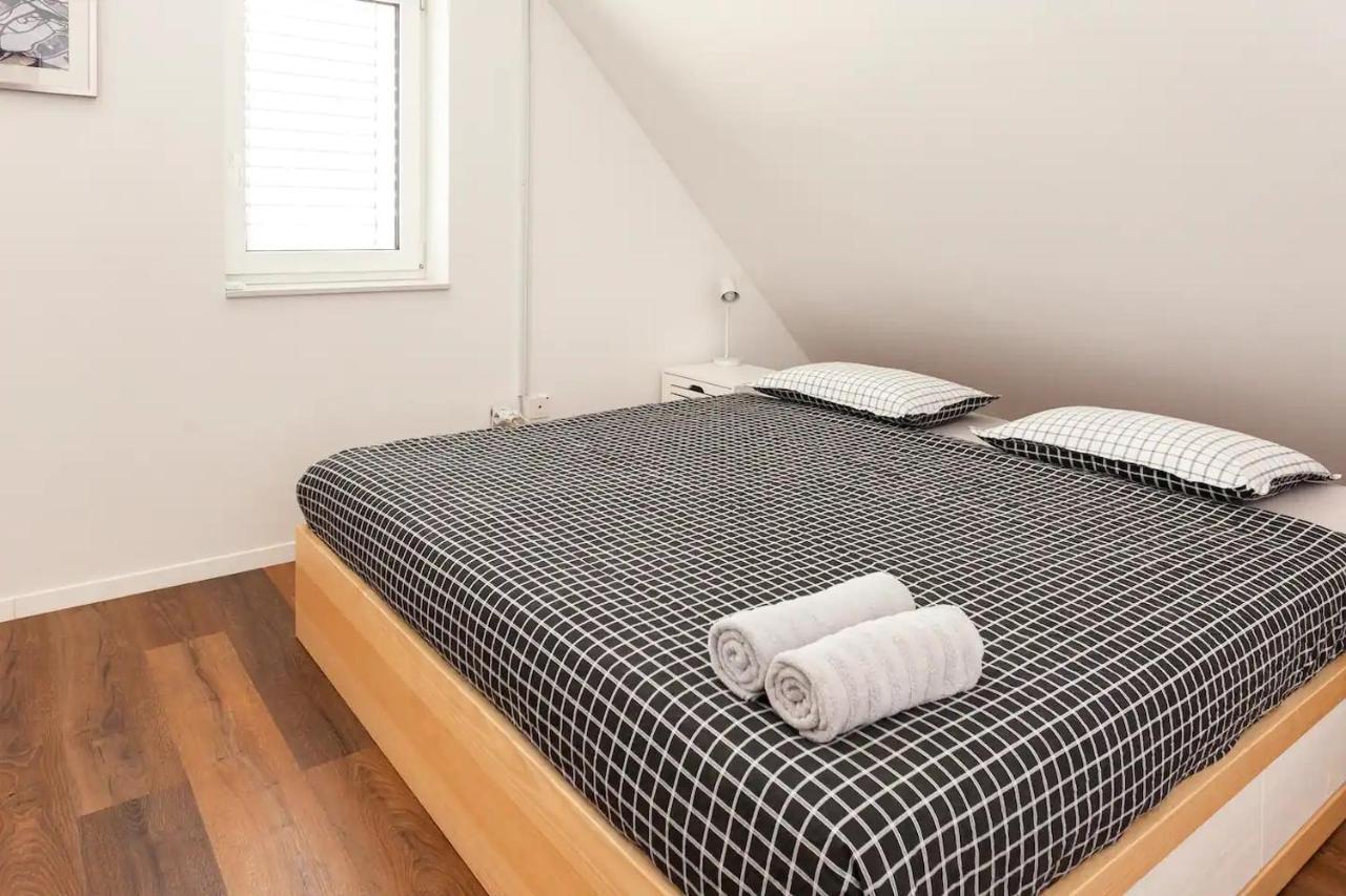 Hillhouse Holiday home *